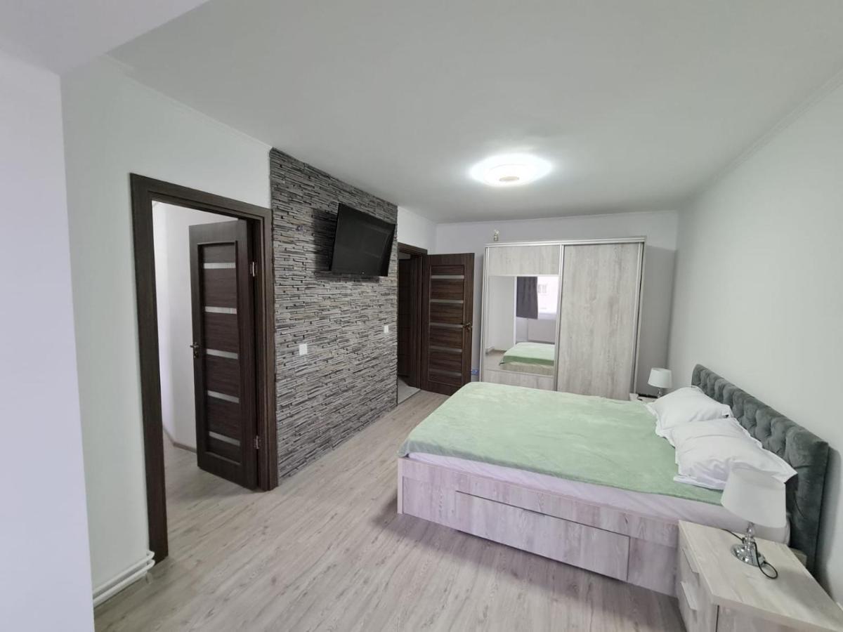 Smart Apartament Brasov Bagian luar foto